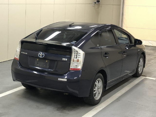 TOYOTA PRIUS 2011