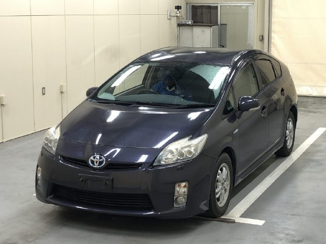 TOYOTA PRIUS 2011