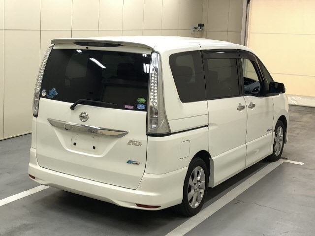 NISSAN SERENA 2012
