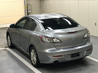 MAZDA AXELA 2011