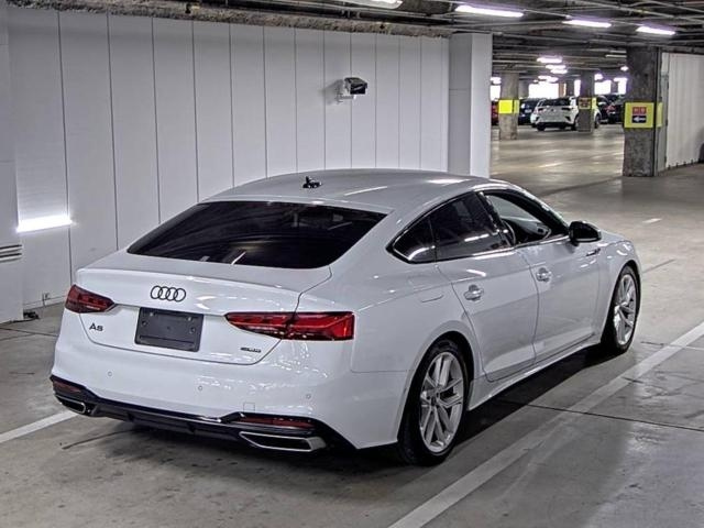 AUDI A5 2022