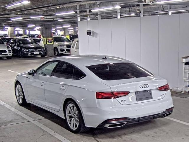 AUDI A5 2022