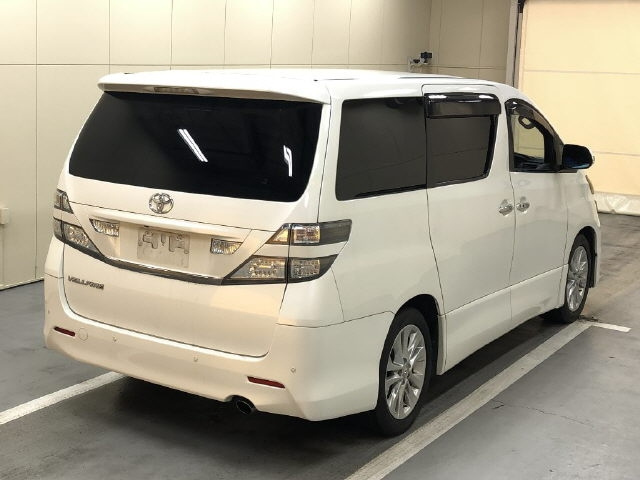 TOYOTA VELLFIRE 2009