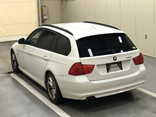 BMW 3 SERIES 2011