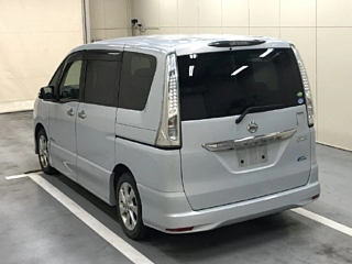 NISSAN SERENA 2013