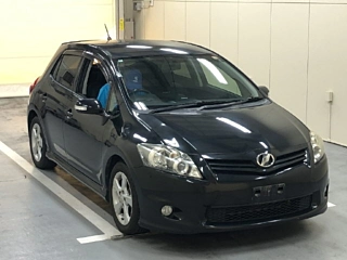 TOYOTA AURIS 2010