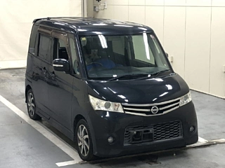 NISSAN ROOX 2010