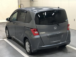 HONDA FREED 2011