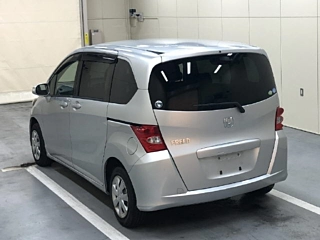 HONDA FREED 2009