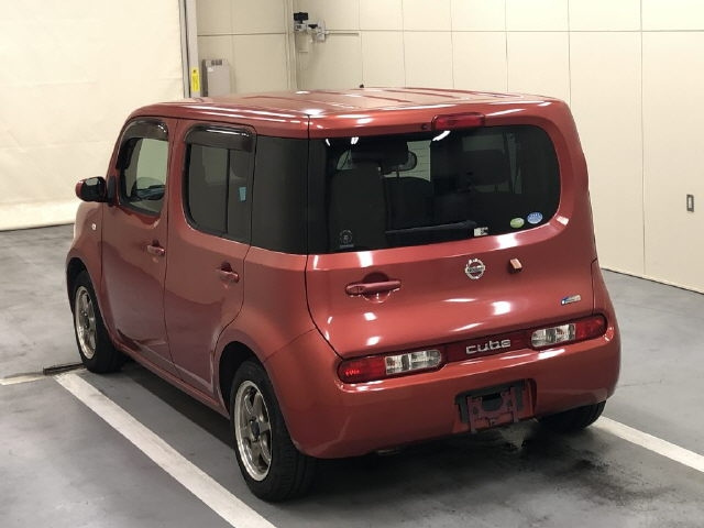 NISSAN CUBE 2010