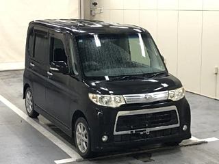 DAIHATSU TANTO 2011