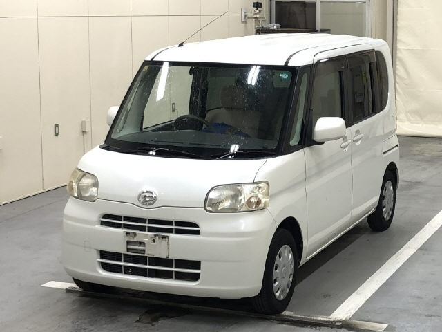 DAIHATSU TANTO 2008