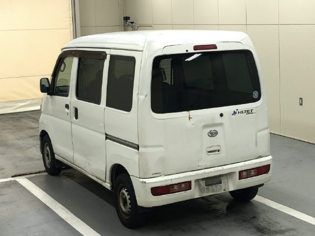 DAIHATSU HIJET VAN 2011