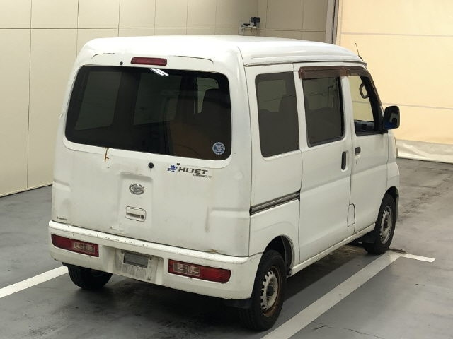 DAIHATSU HIJET VAN 2011
