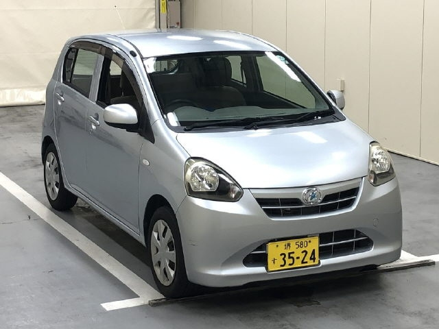DAIHATSU MIRA E S 2013
