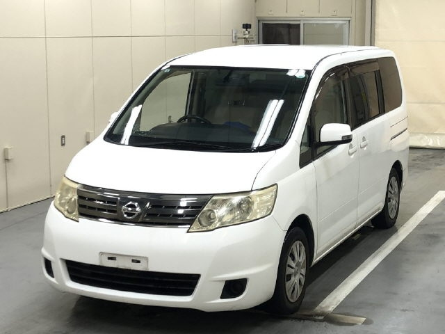 NISSAN SERENA 2010
