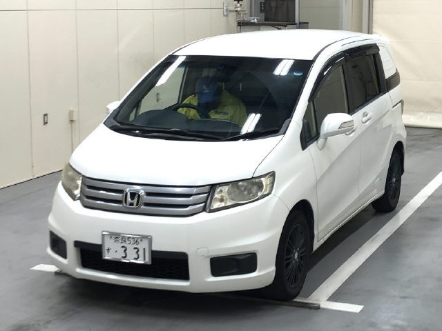 HONDA FREED 2013