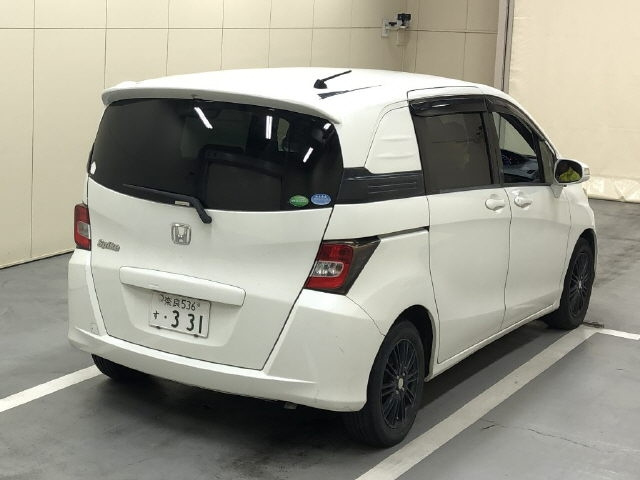 HONDA FREED 2013