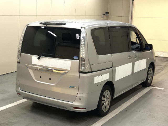 NISSAN SERENA 2013