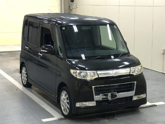 DAIHATSU TANTO 2008