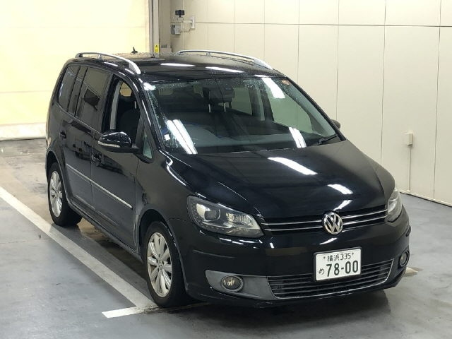 VOLKSWAGEN GOLF TOURAN 2011