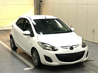 MAZDA DEMIO 2013