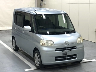 DAIHATSU TANTO 2010