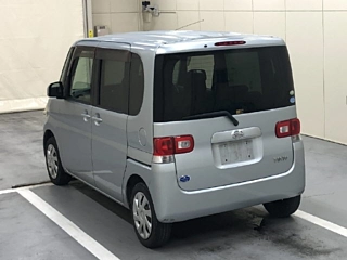 DAIHATSU TANTO 2010