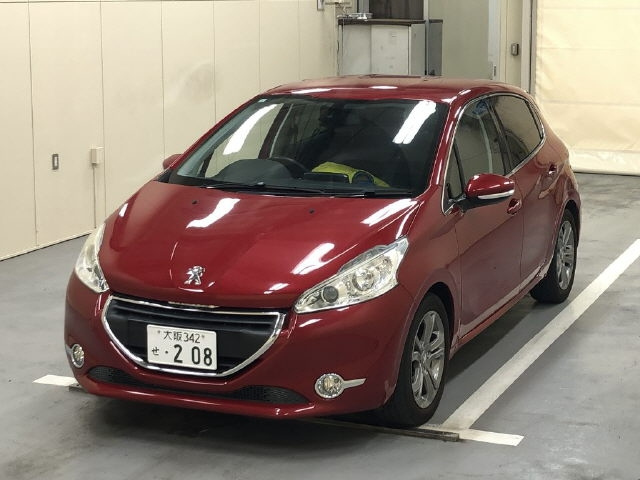 PEUGEOT 208 2015