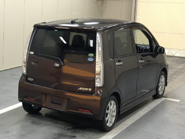 DAIHATSU MOVE 2014