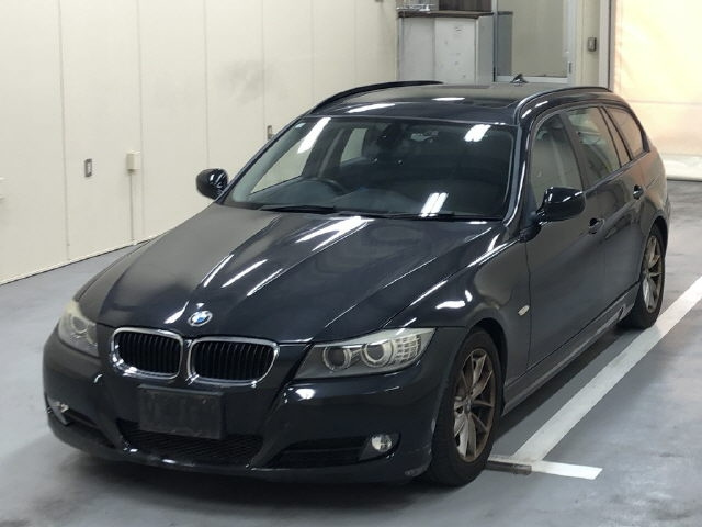 BMW 3 SERIES 2010