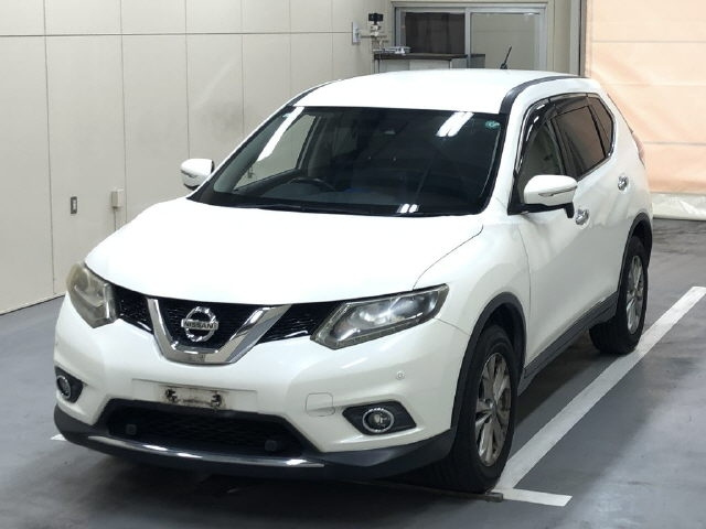 NISSAN X-TRAIL 2015