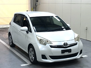 TOYOTA RACTIS 2011