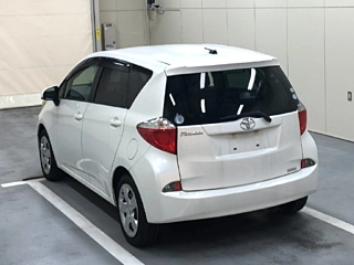 TOYOTA RACTIS 2011