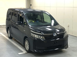 TOYOTA VOXY 2014