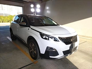 PEUGEOT 5008 2020