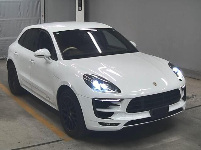 PORSCHE MACAN 2016