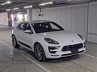 PORSCHE MACAN 2016