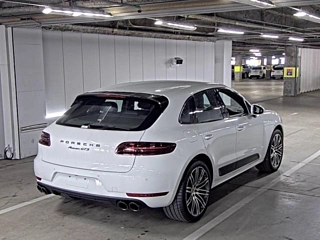 PORSCHE MACAN 2016