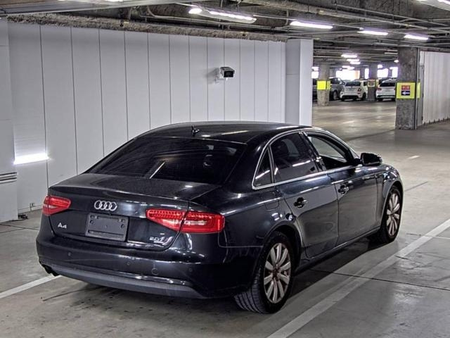 AUDI A4 2012