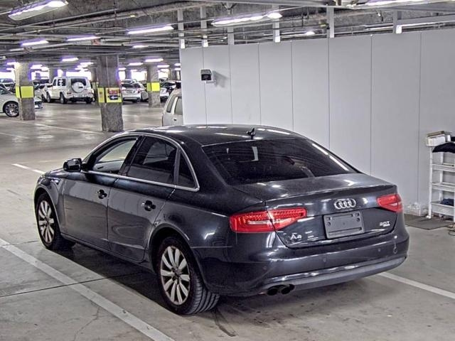 AUDI A4 2012