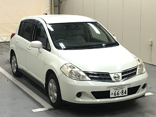 NISSAN TIIDA