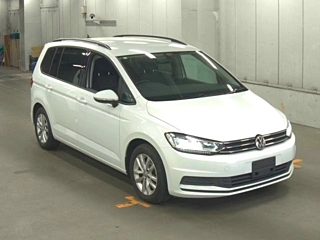 VOLKSWAGEN GOLF TOURAN