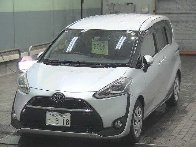 TOYOTA SIENTA 2016