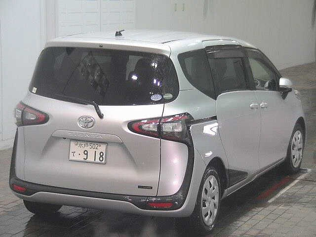 TOYOTA SIENTA 2016