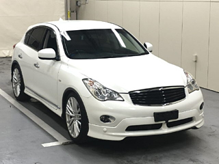 NISSAN SKYLINE CROSSOVER