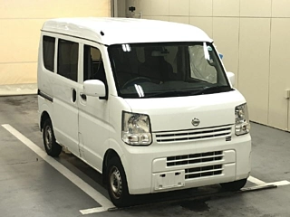 NISSAN CLIPPER VAN