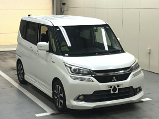 MITSUBISHI DELICA D2