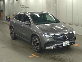 MERCEDES BENZ EQA
