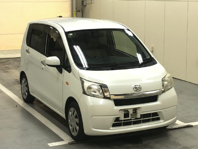 DAIHATSU MOVE 2013